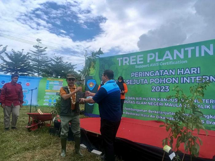 5087_uin-malang-tree-planting.jpg